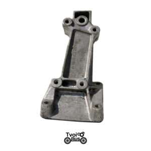 Кронштейн двигуна лівий (лапа) на Mercedes Sprinter 2000-2006 2.2 / 2.7 cdi (ОМ 611, 612) A6110980829