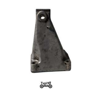 Кронштейн двигуна правий (лапа) на Mercedes Sprinter 2000-2006 2.2 / 2.7 cdi (ОМ 611, 612) A6112230304