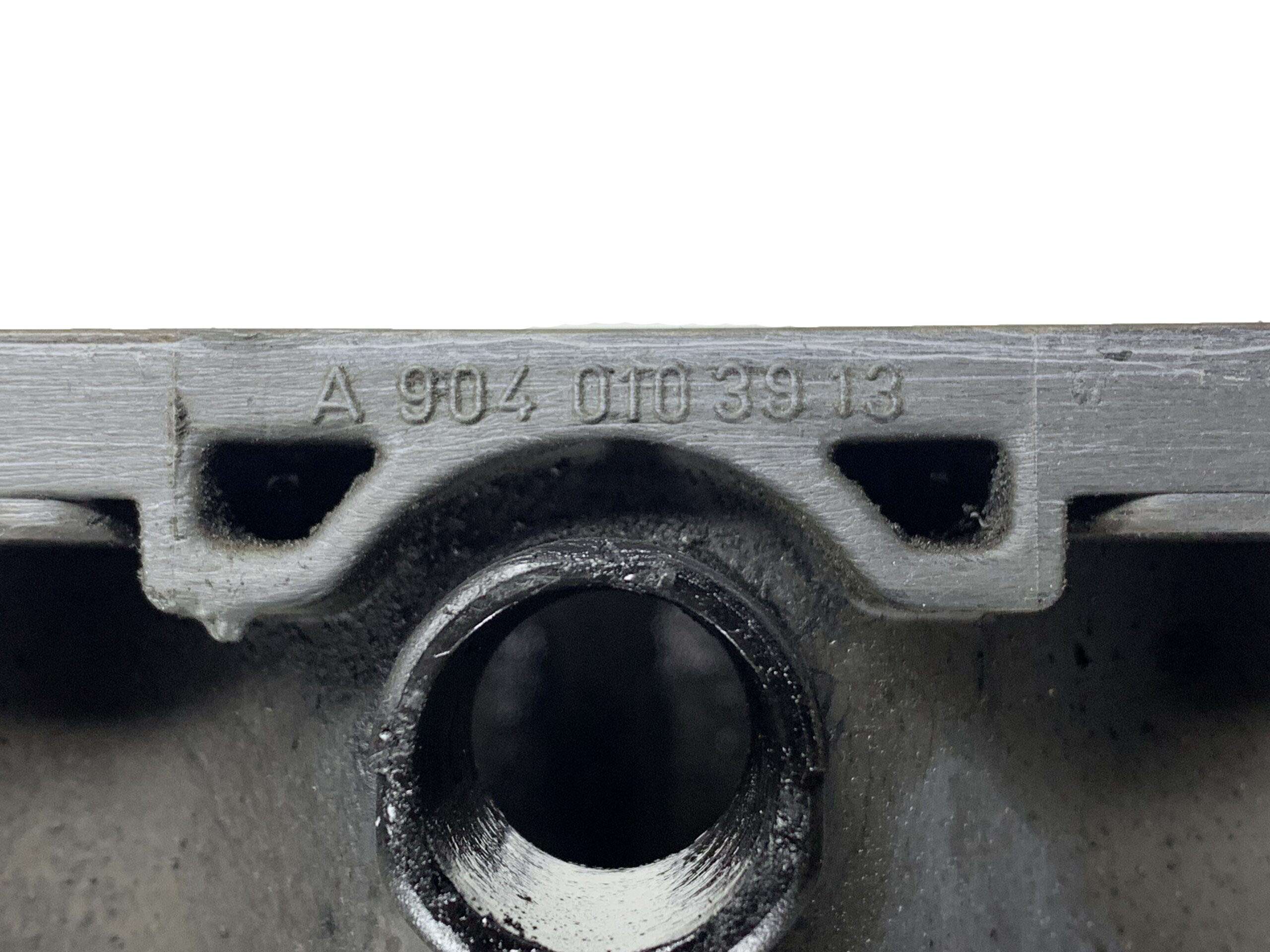 Масляний піддон двигуна пластиковий на Mercedes Vario 4.3 OМ 904 LA А9040103913 (1998-2018) - Зображення 4